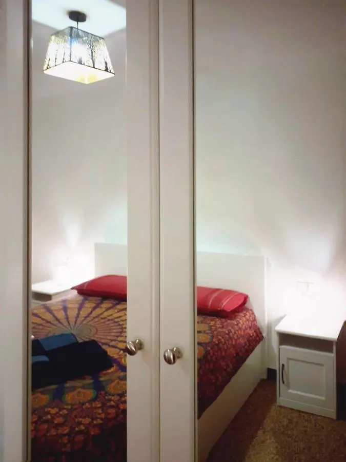 La Tana Tra I Tetti Bed & Breakfast Genoa